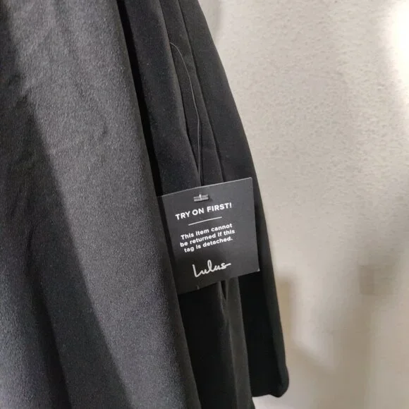 Lulus Katrina Black Strappy Sleeveless Skater Dress Size Medium NWT - Picture 6 of 11